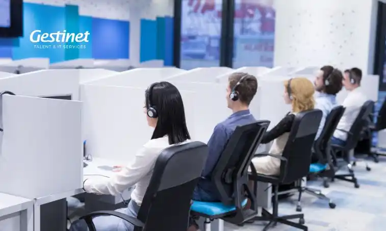 solucions en software i hardware i manteniment informàtic